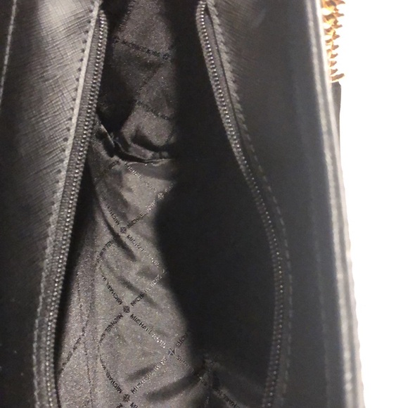 Michael Kors shoulder tote - Picture 6 of 7